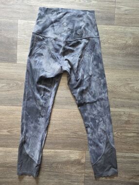 lululemon Athletica Gray High-Rise Leggings Size 4